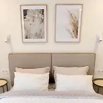 Lägenhet Airi Beach Studios Self Check-In, Free Parking *
